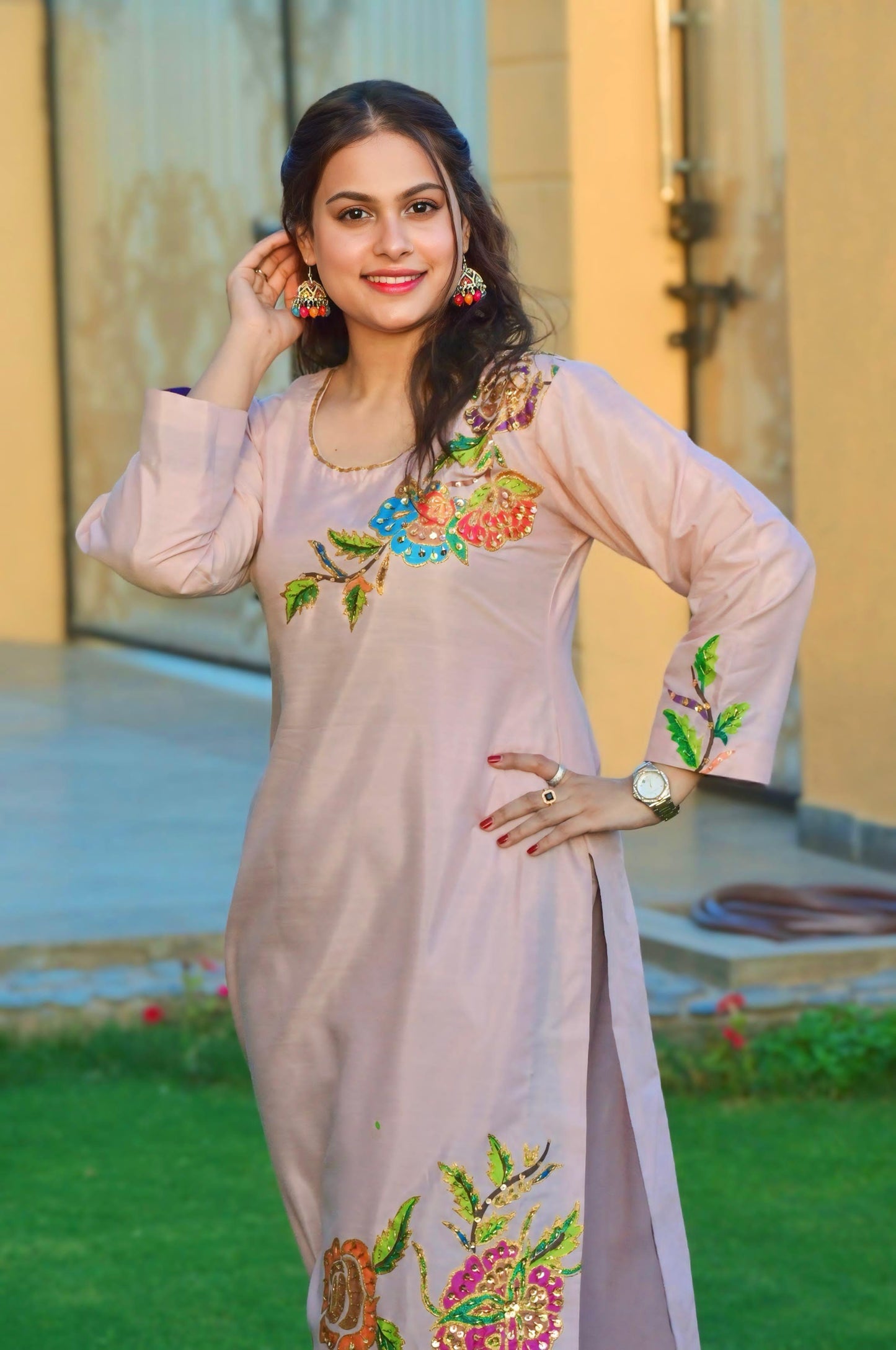 Painted Collection by Libas-e-Mussarat – Where Art Meets Elegance