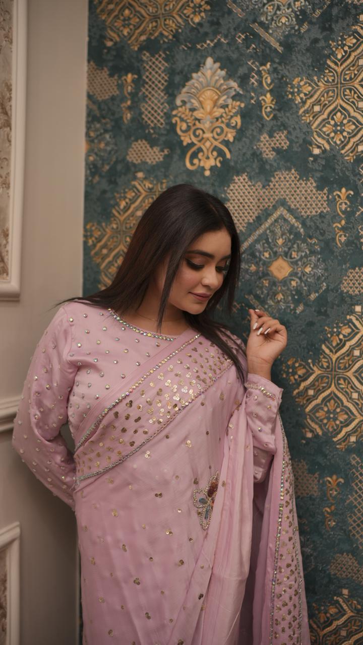 Elegant Saree with Stone-Embellished Blouse & Butterfly Pallu Design