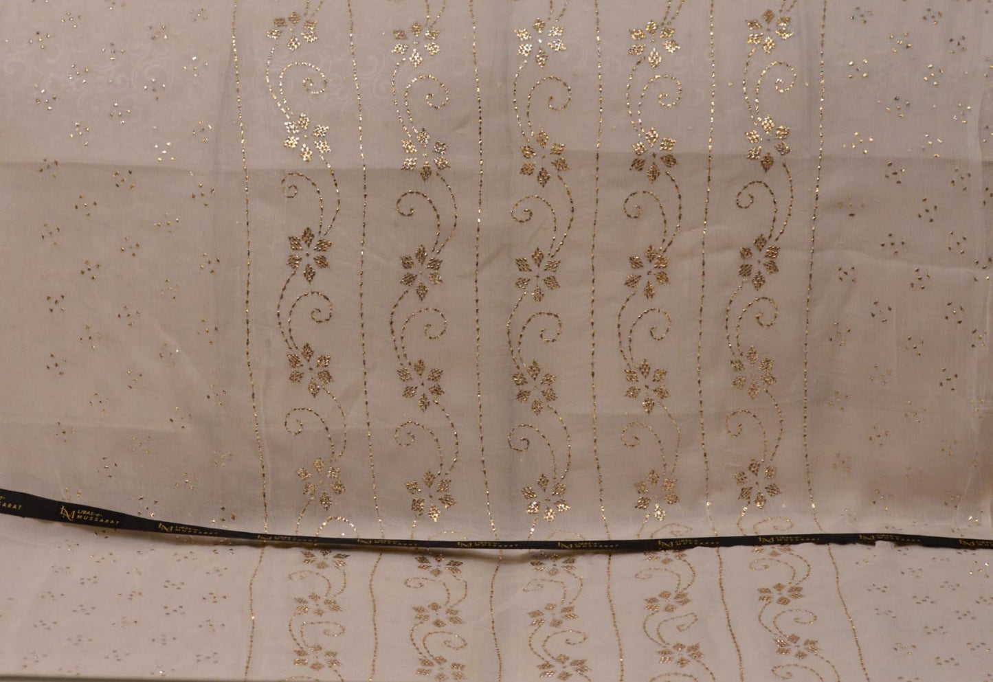 3-Piece Pakistani Suit – Barfi Dana Work | 4-Side Bordered Dupatta | Antique Mukesh Fabric