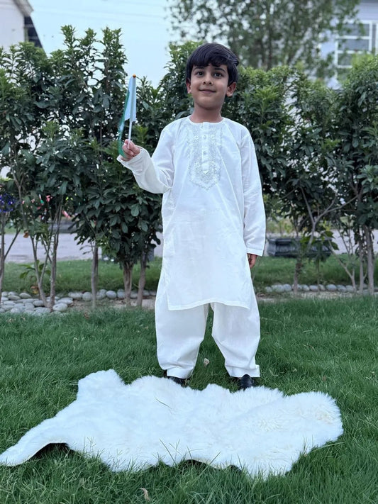 Boys White Kurta with Patti Embroidery & Plain White Shalwar – 14th August Special
