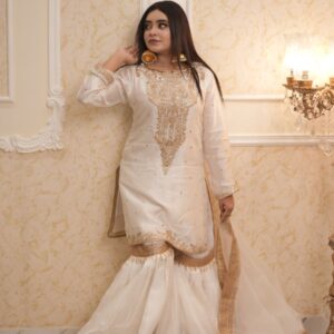 Bag of Beauty ‚ The Garara Look